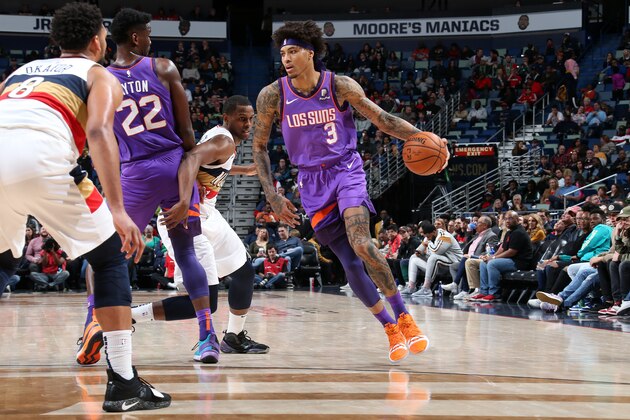 NEW ORLEANS, LA - MARCH 16: Kelly Oubre Jr. #3 of the Phoenix Suns handles the ball against the New Orleans Pelicans on March 16, 2019 at the Smoothie King Center in New Orleans, Louisiana. NOTE TO USER: User expressly acknowledges and agrees that, by downloading and or using this Photograph, user is consenting to the terms and conditions of the Getty Images License Agreement. Mandatory Copyright Notice: Copyright 2019 NBAE (Photo by Layne Murdoch Jr./NBAE via Getty Images)