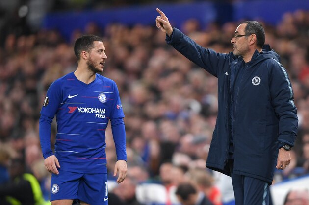 LONDON, ENGLAND - APRIL 18: Maurizio Sarri, Manager of Chelsea speaks with Eden Hazard of Chelsea  during the UEFA Europa League Quarter Final Second Leg match between Chelsea and Slavia Praha at Stamford Bridge on April 18, 2019 in London, England. (Photo by Mike Hewitt/Getty Images)