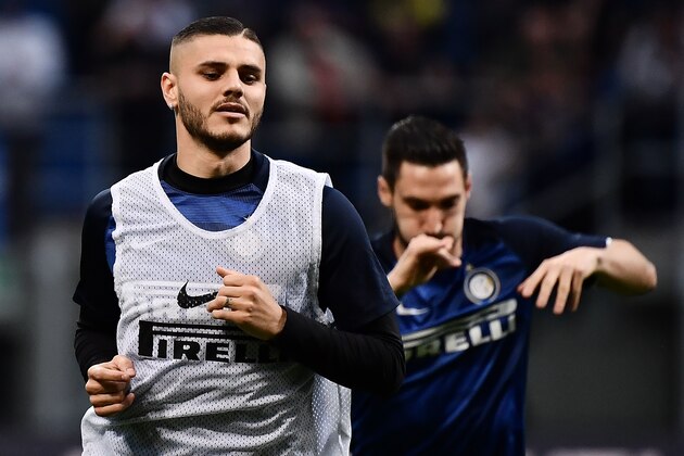 Inter Milan's Argentine forward Mauro Icardi looks on during the warm up before during the Italian Serie A football match between Inter Milan and Juventus on April 27, 2019 at the San Siro stadium in Milan. (Photo by MARCO BERTORELLO / AFP)        (Photo credit should read MARCO BERTORELLO/AFP/Getty Images)