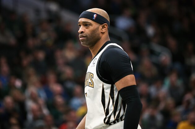 MILWAUKEE, WISCONSIN - APRIL 07:  Vince Carter #15 of the Atlanta Hawks walks across the court in the second quarter against the Milwaukee Bucks at the Fiserv Forum on April 07, 2019 in Milwaukee, Wisconsin. NOTE TO USER: User expressly acknowledges and agrees that, by downloading and or using this photograph, User is consenting to the terms and conditions of the Getty Images License Agreement. (Photo by Dylan Buell/Getty Images)