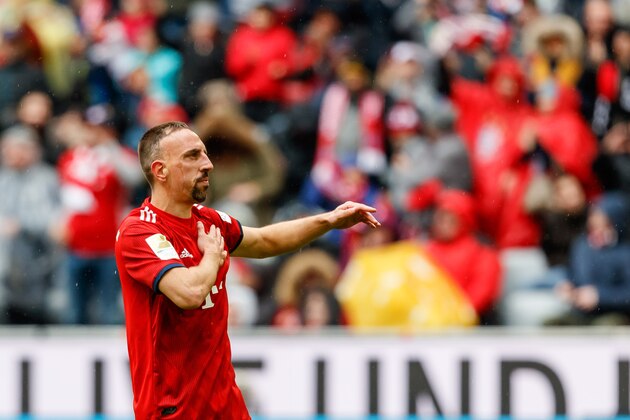 MUNICH, GERMANY - MAY 04: Franck Ribery of FC Bayern Muenchen celebrates after scoring his team's third goal during the Bundesliga match between FC Bayern Muenchen and Hannover 96 at Allianz Arena on May 4, 2019 in Munich, Germany. (Photo by TF-Images/Getty Images)
