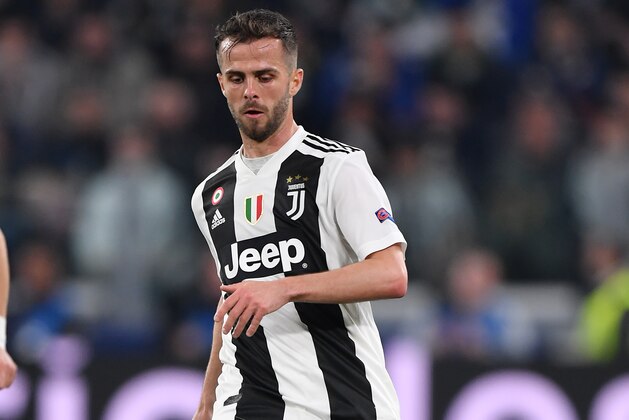 TURIN, ITALY - APRIL 16: Miralem Pjanic of Juventus in action during the UEFA Champions League Quarter Final second leg match between Juventus and Ajax at Juventus Stadium on April 16, 2019 in Turin, Italy. (Photo by Stuart Franklin/Getty Images)