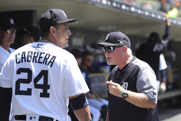 Detroit Tigers first baseman Miguel Cabrera (24) and manager Ron Gardenhire talk before the first inning of the first game of a baseball doubleheader against the New York Yankees, Monday, June 4, 2018, in Detroit. (AP Photo/Carlos Osorio)