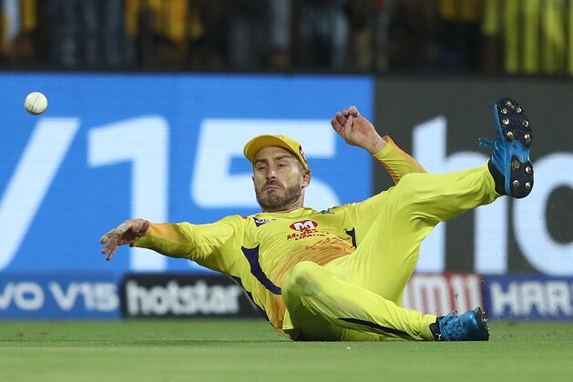 CHENNAI, INDIA - MAY 07: Faf du Plessis of the Chennai Super Kings attempts to take a catch during the India Premier League IPL Qualifier Final match between the Mumbai Indians and the Chennai Super Kings at M.A.Chidambaram Stadium on May 07, 2019 in Chennai, India. (Photo by Robert Cianflone/Getty Images)