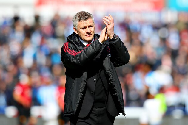 HUDDERSFIELD, ENGLAND - MAY 05: Manager of Manchester United Ole Gunnar Solskjaer applauds the crowd after the Premier League match between Huddersfield Town and Manchester United at John Smith's Stadium on May 05, 2019 in Huddersfield, United Kingdom. (Photo by Chris Brunskill/Fantasista/Getty Images)