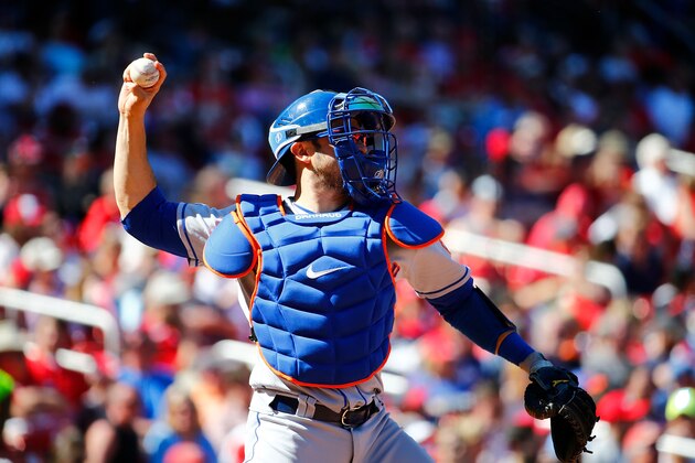 ST. LOUIS, MO - APRIL 21: Travis d'Arnaud #18 of the New York Mets throws the ball against the St. Louis Cardinals at Busch Stadium on April 21, 2019 in St. Louis, Missouri. (Photo by Dilip Vishwanat/Getty Images) ST. LOUIS, MO - APRIL 21: Travis d'Arnaud #18 of the New York Mets throws the ball against the St. Louis Cardinals at Busch Stadium on April 21, 2019 in St. Louis, Missouri. (Photo by Dilip Vishwanat/Getty Images)