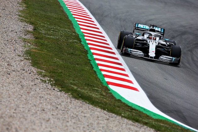 BARCELONA, SPAIN - MAY 11: Lewis Hamilton of Great Britain driving the (44) Mercedes AMG Petronas F1 Team Mercedes W10 on track during final practice for the F1 Grand Prix of Spain at Circuit de Barcelona-Catalunya on May 11, 2019 in Barcelona, Spain. (Photo by Charles Coates/Getty Images)