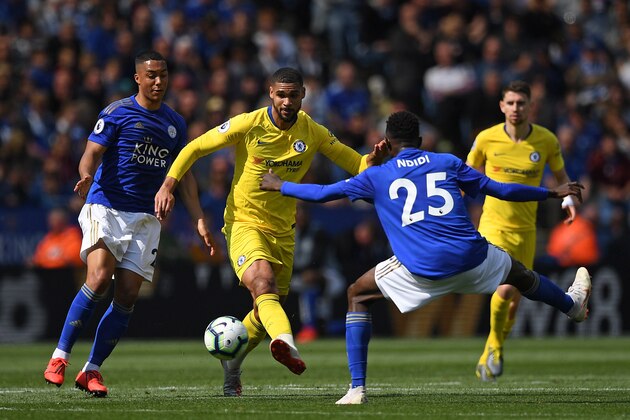 Chelsea's English midfielder Ruben Loftus-Cheek (C) passes the ball during the English Premier League football match between Leicester City and Chelsea at King Power Stadium in Leicester, central England on May 12, 2019. (Photo by Daniel LEAL-OLIVAS / AFP) / RESTRICTED TO EDITORIAL USE. No use with unauthorized audio, video, data, fixture lists, club/league logos or 'live' services. Online in-match use limited to 120 images. An additional 40 images may be used in extra time. No video emulation. Social media in-match use limited to 120 images. An additional 40 images may be used in extra time. No use in betting publications, games or single club/league/player publications. /         (Photo credit should read DANIEL LEAL-OLIVAS/AFP/Getty Images)