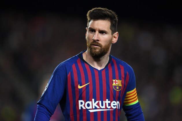 BARCELONA, SPAIN - MAY 01: Lionel Messi of FC Barcelona looks on during the UEFA Champions League Semi Final first leg match between Barcelona and Liverpool at the Nou Camp on May 1, 2019 in Barcelona, Spain. (Photo by Etsuo Hara/Getty Images)