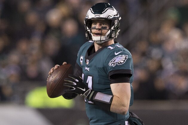 PHILADELPHIA, PA - DECEMBER 03: Carson Wentz #11 of the Philadelphia Eagles looks to pass the ball against the Washington Redskins at Lincoln Financial Field on December 3, 2018 in Philadelphia, Pennsylvania. (Photo by Mitchell Leff/Getty Images)
