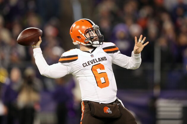 BALTIMORE, MARYLAND - DECEMBER 30: Quarterback Baker Mayfield #6 of the Cleveland Browns throws the ball in the third quarter against the Baltimore Ravens at M&T Bank Stadium on December 30, 2018 in Baltimore, Maryland. (Photo by Rob Carr/Getty Images)