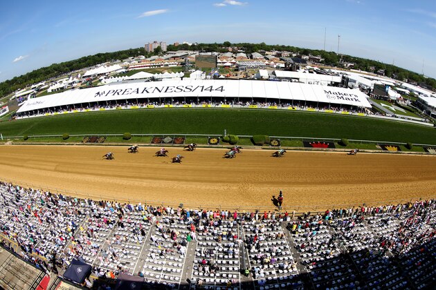 BALTIMORE, MARYLAND - MAY 17: The field heads to the finish in the Miss Preakness Stakes at Pimlico Race Course on May 17, 2019 in Baltimore, Maryland. (Photo by Rob Carr/Getty Images)