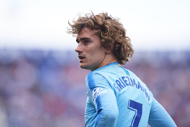 VALENCIA, SPAIN - MAY 18: Antoine Griezmann of Club Atletico de Madrid looks on during the La Liga match between Levante UD and  Club Atletico de Madrid at Ciutat de Valencia on May 18, 2019 in Valencia, Spain. (Photo by Quality Sport Images/Getty Images)