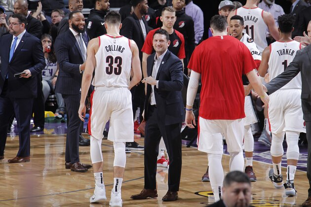 SACRAMENTO, CA - JANUARY 14: Assistant coach Nate Tibbetts of the Portland Trail Blazers coaches against the Sacramento Kings on January 14, 2019 at Golden 1 Center in Sacramento, California. NOTE TO USER: User expressly acknowledges and agrees that, by downloading and or using this photograph, User is consenting to the terms and conditions of the Getty Images Agreement. Mandatory Copyright Notice: Copyright 2019 NBAE (Photo by Rocky Widner/NBAE via Getty Images)