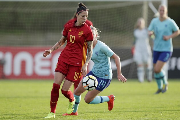 PARCHAL, PORTUGAL - FEBRUARY 27: (L-R) Jennifer Hermoso Fuentes of Spain Women, Jackie Groenen of Holland Women  during the  Algarve Cup Women match between Spain  v Holland  at the Estadio Municipal da Bela Vista on February 27, 2019 in Parchal Portugal (Photo by Eric Verhoeven/Soccrates/Getty Images)