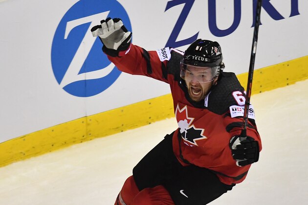 Canada's forward Mark Stone celebrate scoringthe winning goal during the IIHF Men's Ice Hockey World Championships quarter-final match between Canada and Switzerland on May 23, 2019 at the Steel Arena in Kosice, Slovakia. (Photo by JOE KLAMAR / AFP)        (Photo credit should read JOE KLAMAR/AFP/Getty Images)