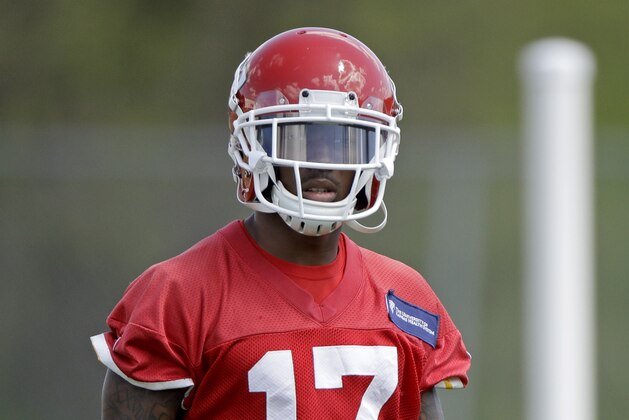 Kansas City Chiefs wide receiver Mecole Hardman waits to run a drill during NFL football rookie minicamp Monday, May 6, 2019, in Kansas City, Mo. (AP Photo/Charlie Riedel)
