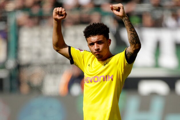 MONCHENGLADBACH, GERMANY - MAY 18: Jadon Sancho of Borussia Dortmund during the German Bundesliga  match between Borussia Monchengladbach v Borussia Dortmund at the Borussia Park on May 18, 2019 in Monchengladbach Germany (Photo by Etienne Zegers/Soccrates/Getty Images)