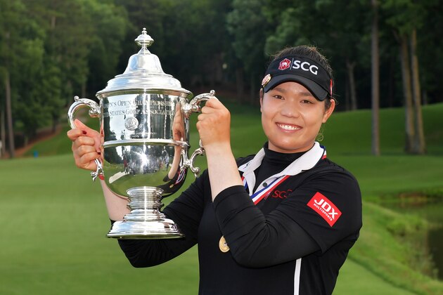 SHOAL CREEK, AL - JUNE 03:  Ariya Jutanugarn of Thailand poses with the trophy after winning  the 2018 U.S. Women's Open at Shoal Creek on June 3, 2018 in Shoal Creek, Alabama. (Photo by Drew Hallowell/Getty Images)