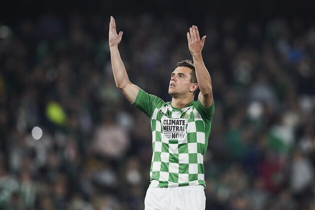 SEVILLE, SPAIN - APRIL 21: Giovanni Lo Celso of Real Betis celebrates scoring his team's opening goal during the La Liga match between Real Betis Balompie and Valencia CF at Estadio Benito Villamarin on April 21, 2019 in Seville, Spain. (Photo by Quality Sport Images/Getty Images)