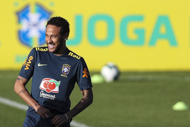 TERESOPOLIS, BRAZIL - MAY 28: Neymar Jr smiles during a training session of the Brazilian national football team at the squad's Granja Comary training complex on May 28, 2019 in Teresopolis, Brazil. (Photo by Buda Mendes/Getty Images)