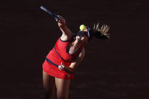 Sofia Kenin of the U.S. warms up prior to her third round match of the French Open tennis tournament against Serena Williams of the U.S. at the Roland Garros stadium in Paris, Saturday, June 1, 2019. (AP Photo/Christophe Ena)