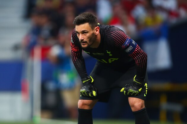 MADRID, SPAIN - JUNE 01 : Hugo Lloris of Tottenham Hotspur during the UEFA Champions League Final between Tottenham Hotspur and Liverpool at Estadio Wanda Metropolitano on June 1, 2019 in Madrid, Spain. (Photo by Robbie Jay Barratt - AMA/Getty Images)