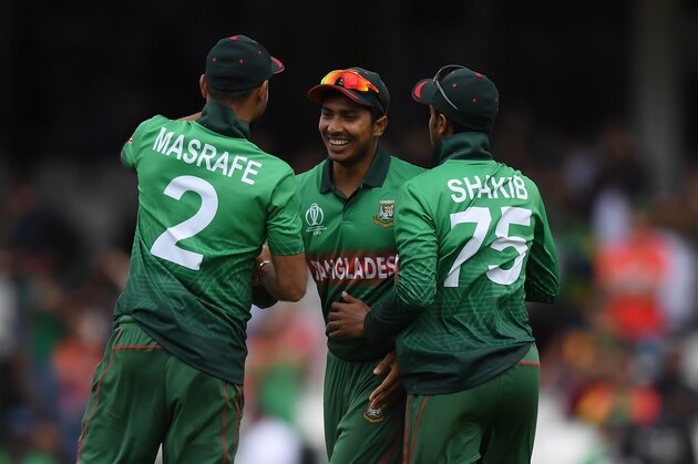 LONDON, ENGLAND - JUNE 02: Soumya Sarkar of Bangladesh (c) and Shakib Al Hasan of Bangladesh (r) and Masrafe Mortaza of Bangladesh (l) celebrate victory during the Group Stage match of the ICC Cricket World Cup 2019 between South Africa and Bangladesh at The Oval on June 02, 2019 in London, England. (Photo by Alex Davidson/Getty Images)