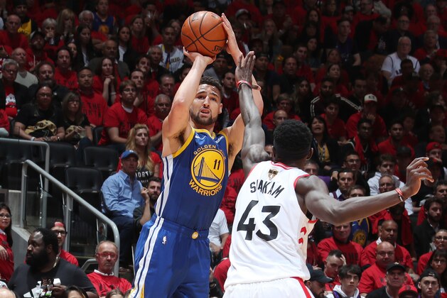 TORONTO, CANADA - JUNE 2: Klay Thompson #11 of the Golden State Warriors shoots the ball against the Toronto Raptors during Game Two of the NBA Finals on June 2, 2019 at Scotiabank Arena in Toronto, Ontario, Canada. NOTE TO USER: User expressly acknowledges and agrees that, by downloading and/or using this photograph, user is consenting to the terms and conditions of the Getty Images License Agreement. Mandatory Copyright Notice: Copyright 2019 NBAE (Photo by Nathaniel S. Butler/NBAE via Getty Images)