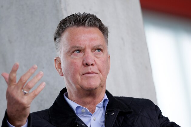 MUNCHEN, GERMANY - OCTOBER 2: Louis van Gaal during the    match between Bayern Munchen U19 v Ajax U19 at the FC Bayern Campus on October 2, 2018 in Munchen Germany (Photo by Erwin Spek/Soccrates/Getty Images)