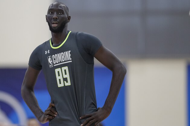 CHICAGO, IL - MAY 17: Tacko Fall of Central Florida works out during the 2019 NBA Combine at Quest MultiSport Complex on May 17, 2019 in Chicago, Illinois. NOTE TO USER: User expressly acknowledges and agrees that, by downloading and or using this photograph, User is consenting to the terms and conditions of the Getty Images License Agreement.(Photo by Michael Hickey/Getty Images)