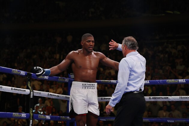NEW YORK, NEW YORK - JUNE 01:  Anthony Joshua has the fight stopped in the seventh round against Andy Ruiz Jr during their IBF/WBA/WBO heavyweight title fight at Madison Square Garden on June 01, 2019 in New York City. (Photo by Al Bello/Getty Images)