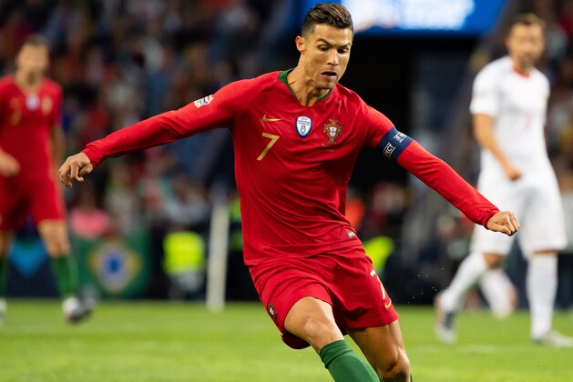 PORTO, PORTUGAL - JUNE 05: Cristiano Ronaldo of Portugal controls the ball during the UEFA Nations League Semi-Final match between Portugal and Switzerland at Estadio do Dragao on June 5, 2019 in Porto, Portugal. (Photo by TF-Images/Getty Images)