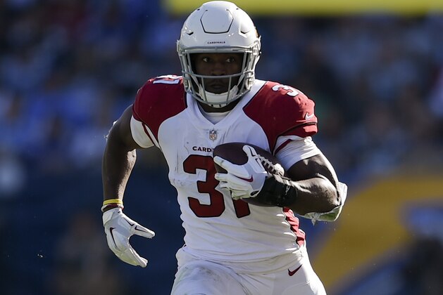 Arizona Cardinals running back David Johnson in action during the first half of an NFL football game against the Los Angeles Chargers Sunday, Nov. 25, 2018, in Carson, Calif. (AP Photo/Kelvin Kuo )