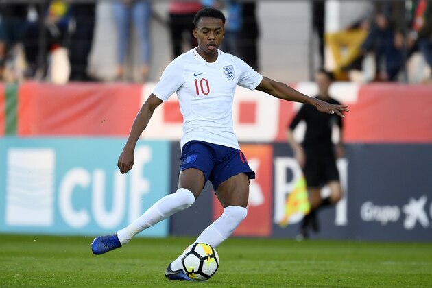 PENAFIEL, PORTUGAL - MARCH 26: Joe Willock of England in action during the International Friendly match between Portugal U20 and England U20 at Stadium Municipal 25 April on March 26, 2019 in Penafiel, Portugal. (Photo by Octavio Passos/Getty Images)