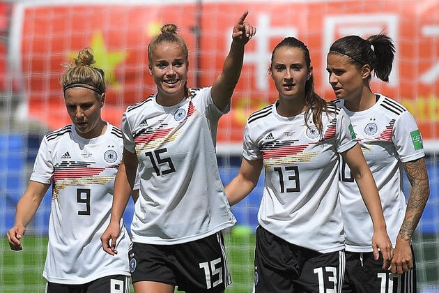 Germany's defender Giulia Gwinn (C) celebrates after scoring a goal  during the France 2019 Women's World Cup Group B football match between Germany and China, on June 8, 2019, at the Roazhon Park stadium in Rennes, western France. (Photo by LOIC VENANCE / AFP)        (Photo credit should read LOIC VENANCE/AFP/Getty Images)