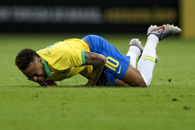 BRASILIA, BRAZIL - JUNE 05: Neymar Jr. of Brazil reacts during the International Friendly Match between Brazil and Qatar at Mane Garrincha Stadium on June 5, 2019 in Brasilia, Brazil. (Photo by Buda Mendes/Getty Images)