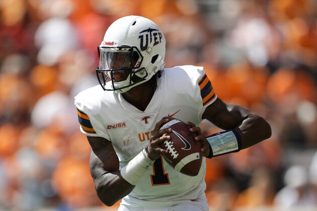 KNOXVILLE, TN - SEPTEMBER 15: Quarterback Kai Locksley #1 of the UTEP Miners looks to pass during the game between the UTEP Miners and Tennessee Volunteers at Neyland Stadium on September 15, 2018 in Knoxville, Tennessee. Tennessee won the game 24-0. (Photo by Donald Page/Getty Images)