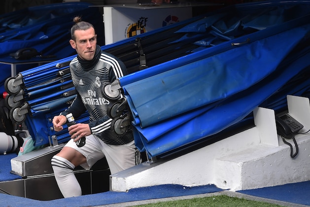 MADRID, SPAIN - MAY 19: Gareth Bale of Real Madrid makes his way to the substitute bench before the La Liga match between Real Madrid CF and Real Betis Balompie at Estadio Santiago Bernabeu on May 19, 2019 in Madrid, Spain. (Photo by Denis Doyle/Getty Images) MADRID, SPAIN - MAY 19: Gareth Bale of Real Madrid makes his way to the substitute bench before the La Liga match between Real Madrid CF and Real Betis Balompie at Estadio Santiago Bernabeu on May 19, 2019 in Madrid, Spain. (Photo by Denis Doyle/Getty Images)