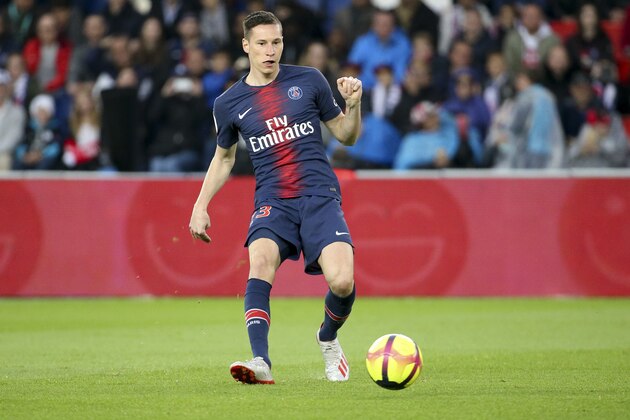 PARIS, FRANCE - MAY 18: Julian Draxler of PSG during the French Ligue 1 match between Paris Saint-Germain and Dijon FCO at Parc des Princes stadium on May 18, 2019 in Paris, France. (Photo by Jean Catuffe/Getty Images)