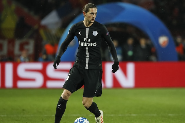 BELGRADE, SERBIA - DECEMBER 11: Adrien Rabiot of Paris Saint-Germain in action during the UEFA Champions League Group C match between Red Star Belgrade and Paris Saint-Germain at Rajko Mitic Stadium on December 11, 2018 in Belgrade, Serbia. (Photo by Srdjan Stevanovic/Getty Images)