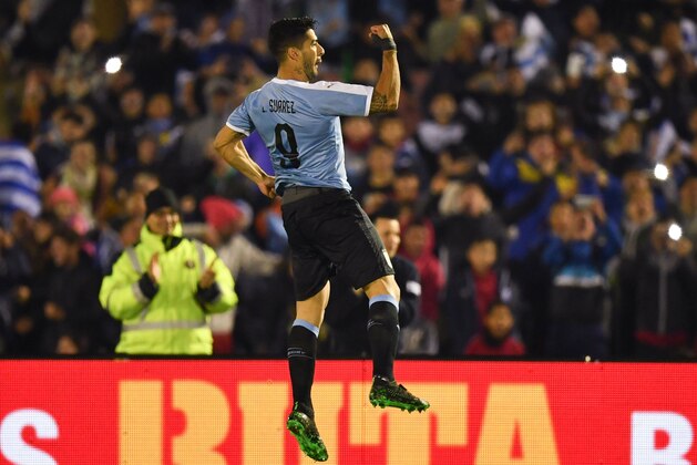Uruguay's Luis Suarez celebrates after scoring against Panama during their international friendly football match at Centenario Stadium in Montevideo on June 7, 2019. (Photo by Pedro UGARTE / AFP)        (Photo credit should read PEDRO UGARTE/AFP/Getty Images)