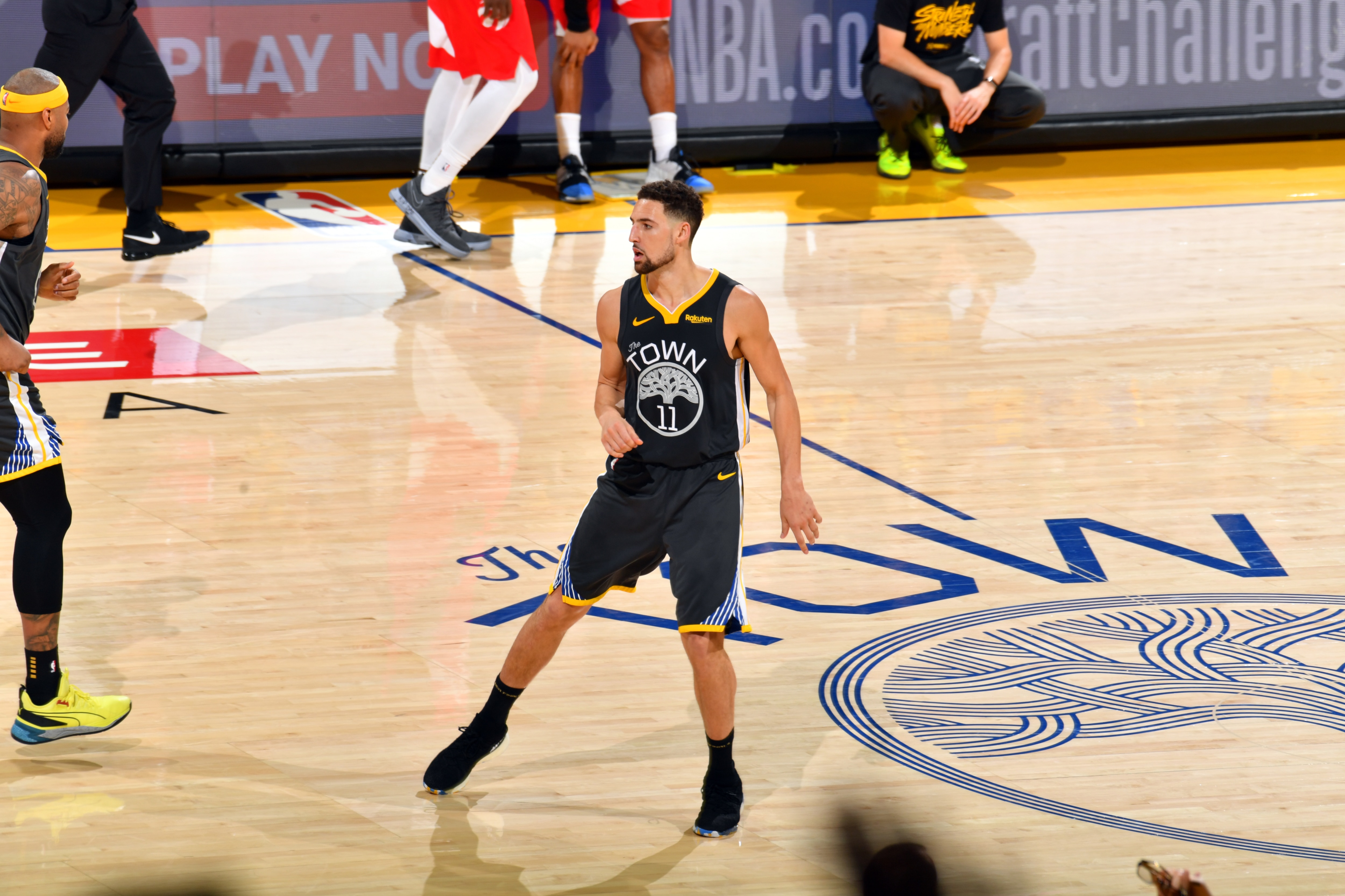 the town klay thompson