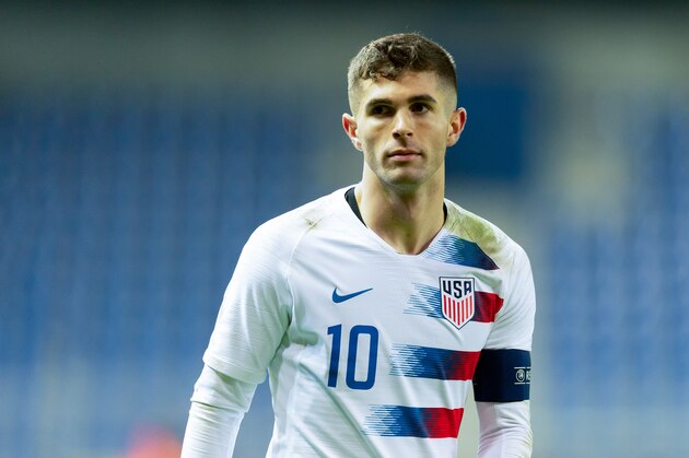 GENK, BELGIUM - NOVEMBER 20: Christian Pulisic of the United States of America looks on during Italy v USA International Friendly at Luminus Arena in Genk on November 20, 2018 in Genk, Belgium. (Photo by TF-Images/Getty Images)