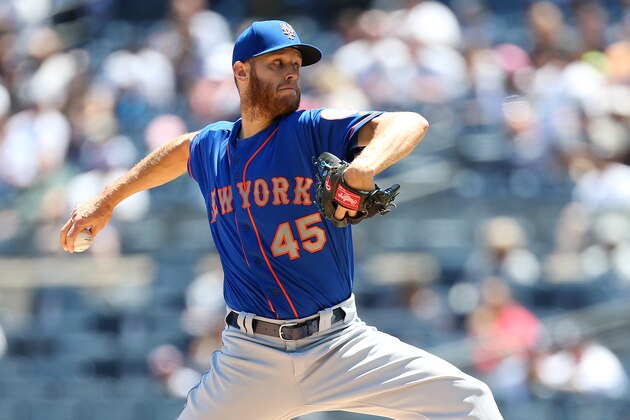 NEW YORK, NEW YORK - JUNE 11: Zack Wheeler #45 of the New York Mets in action against the New York Yankees at Yankee Stadium on June 11, 2019 in New York City. New York Yankees defeated the New York Mets 12-5. (Photo by Mike Stobe/Getty Images)