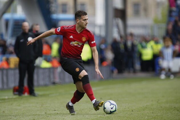 HUDDERSFIELD, ENGLAND - MAY 05: Diogo Dalot of Manchester United during the Premier League match between Huddersfield Town and Manchester United at John Smith's Stadium on May 05, 2019 in Huddersfield, United Kingdom. (Photo by Ben Early/Getty Images) HUDDERSFIELD, ENGLAND - MAY 05: Diogo Dalot of Manchester United during the Premier League match between Huddersfield Town and Manchester United at John Smith's Stadium on May 05, 2019 in Huddersfield, United Kingdom. (Photo by Ben Early/Getty Images)