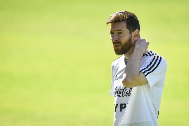 VESPASIANO, BRAZIL - JUNE 18: Lionel Messi during a training session at  Cidade do Galo on June 18, 2019 in Vespasiano, Brazil. (Photo by Pedro Vilela/Getty Images)