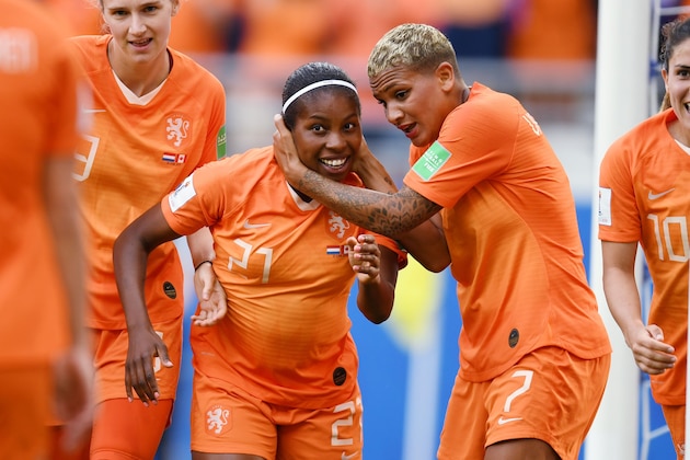 (l-r) Lineth Beerensteyn of Netherlands women, Shanice van de Sanden of Netherlands women during the FIFA Women's World Cup France 2019 group E match between The Netherlands and Canada at Stade Auguste-Delaune on June 20, 2019 in Reims, France(Photo by VI Images via Getty Images)