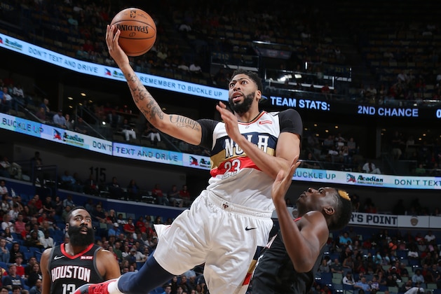 NEW ORLEANS, LA - MARCH 24: Anthony Davis #23 of the New Orleans Pelicans shoots the ball against the Houston Rockets  on March 24, 2019 at the Smoothie King Center in New Orleans, Louisiana. NOTE TO USER: User expressly acknowledges and agrees that, by downloading and or using this Photograph, user is consenting to the terms and conditions of the Getty Images License Agreement. Mandatory Copyright Notice: Copyright 2019 NBAE (Photo by Layne Murdoch Jr./NBAE via Getty Images)