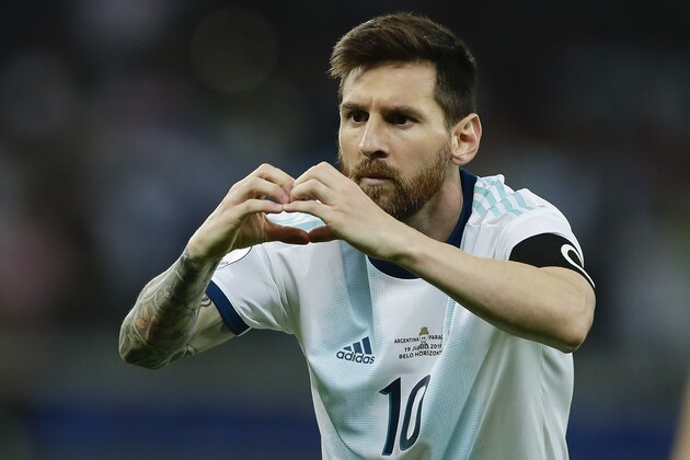 BELO HORIZONTE, BRAZIL - JUNE 19: Lionel Messi celebrates after scoring his side's first goal during the Copa America Brazil 2019 group B match between Argentina and Paraguay at Mineirao Stadium on June 19, 2019 in Belo Horizonte, Brazil. (Photo by Jam Media/Getty Images)